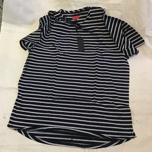 Killion black grey stripe scallop short sleeve shirt